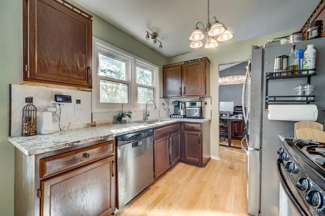 $409,900 | 1133 Jennifer Lane, Bolingbrook, IL 60440