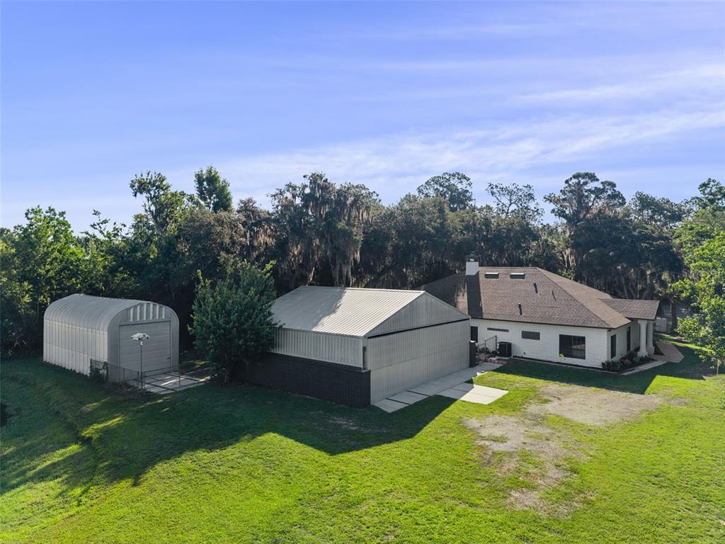2380 Fort Lane Road Geneva, FL 32732 - Photo 3 of 74