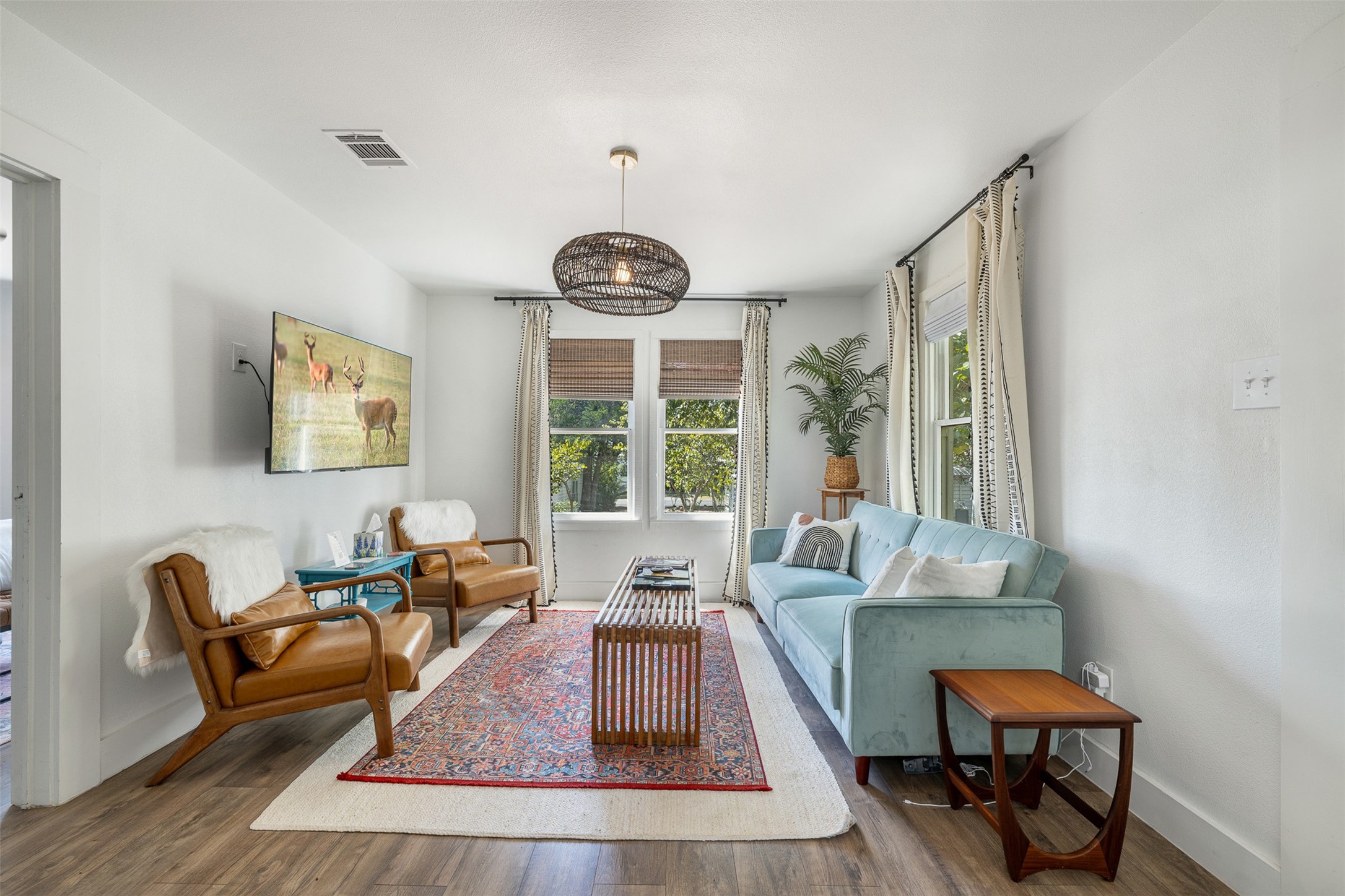 206 North Rusk Street Fayetteville, TX 78940 - Photo 33 of 50 a living room with furniture and a large window