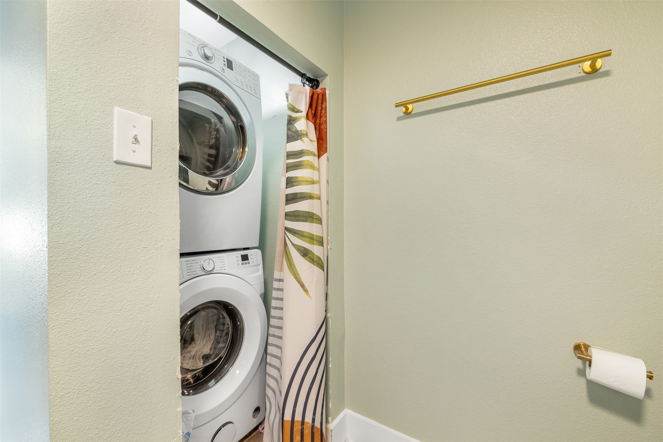206 North Rusk Street Fayetteville, TX 78940 - Photo 40 of 50 a utility room with dryer and washer