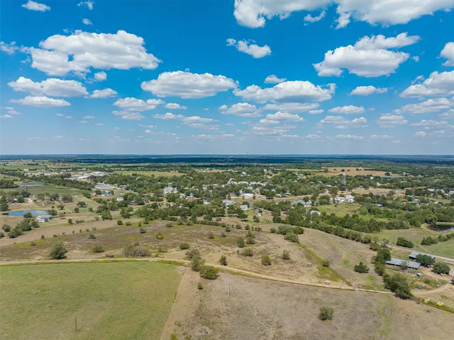 $725,000 | 206 North Rusk Street, Fayetteville, TX 78940