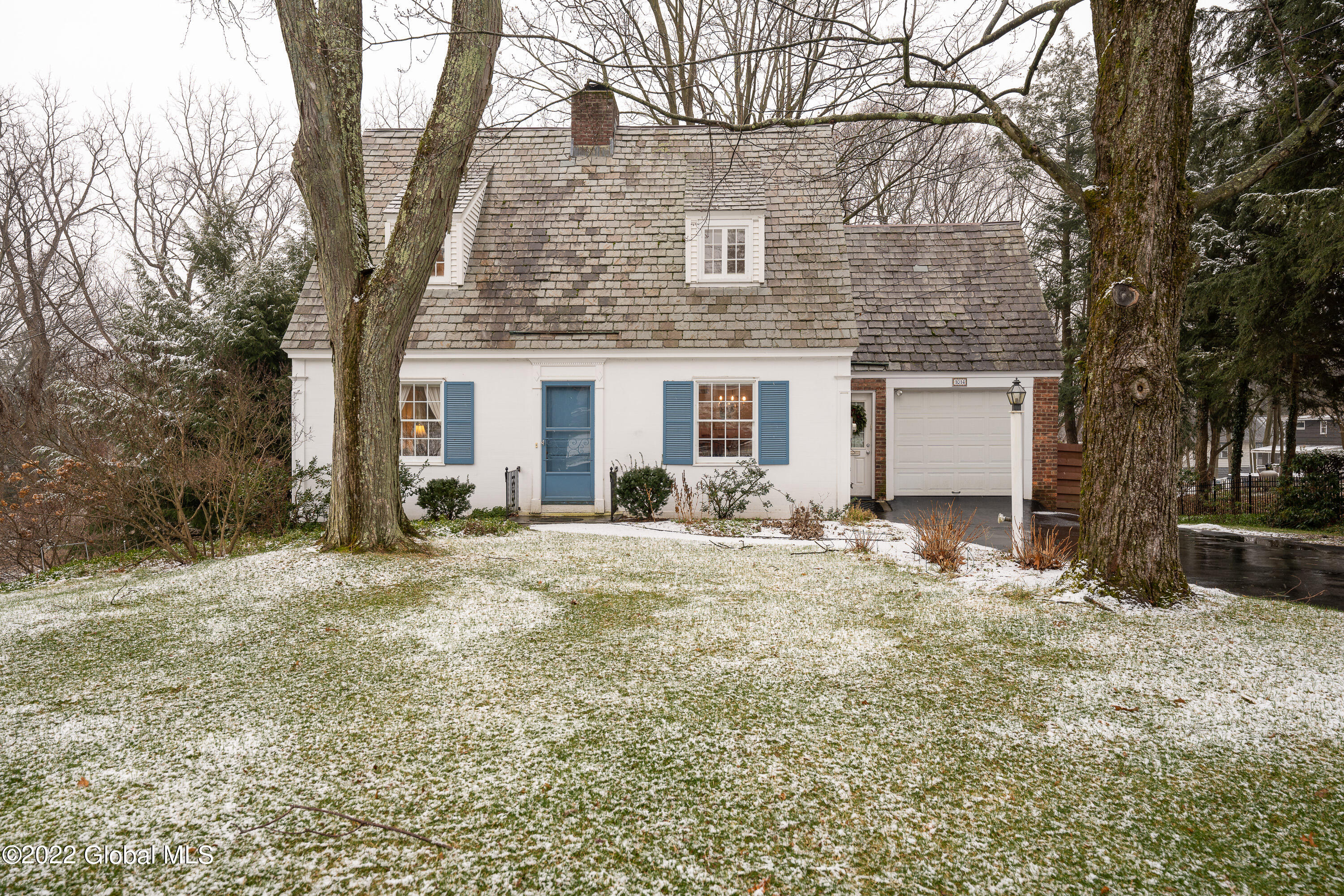 1014 Mohegan Road Niskayuna, NY 12309 - Photo 12 of 68 Front of House