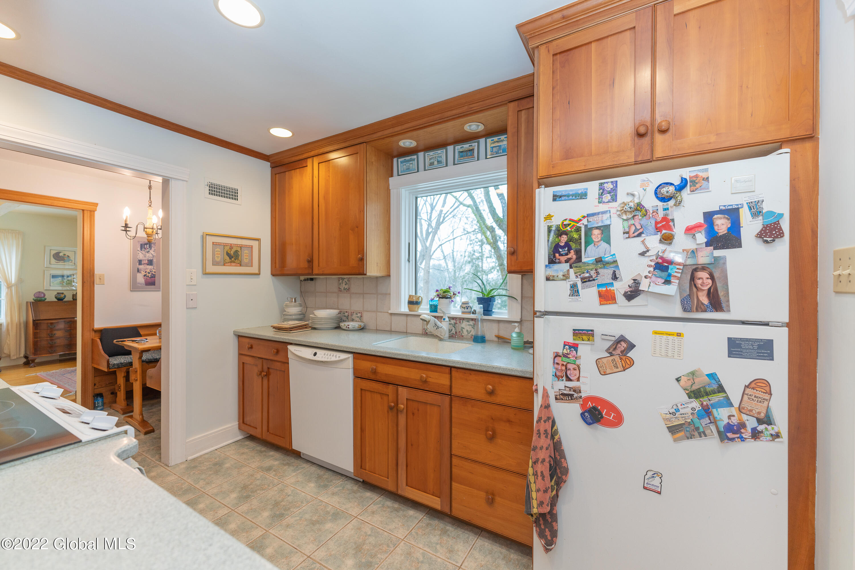 1014 Mohegan Road Niskayuna, NY 12309 - Photo 25 of 68 Kitchen