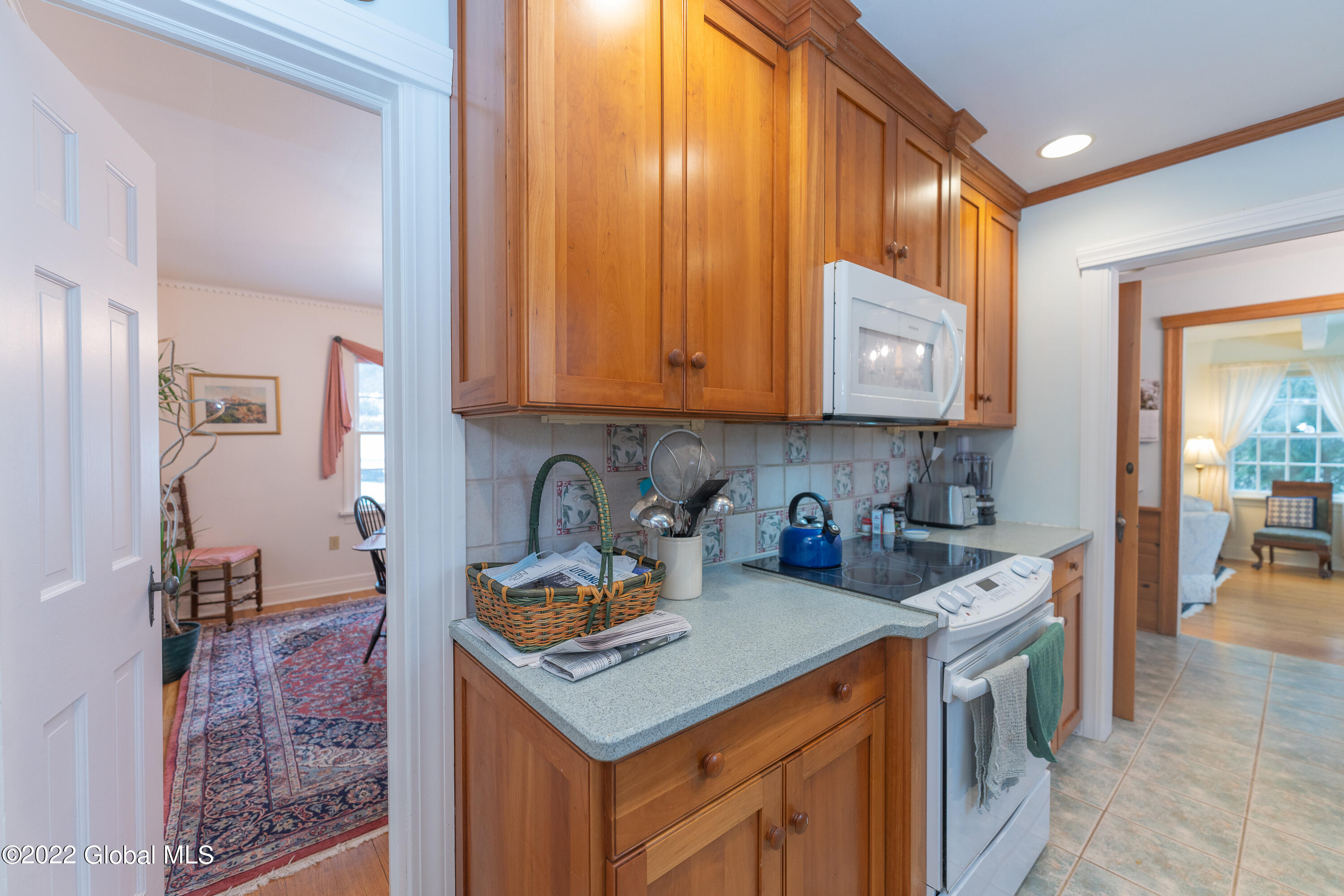 1014 Mohegan Road Niskayuna, NY 12309 - Photo 26 of 68 Kitchen