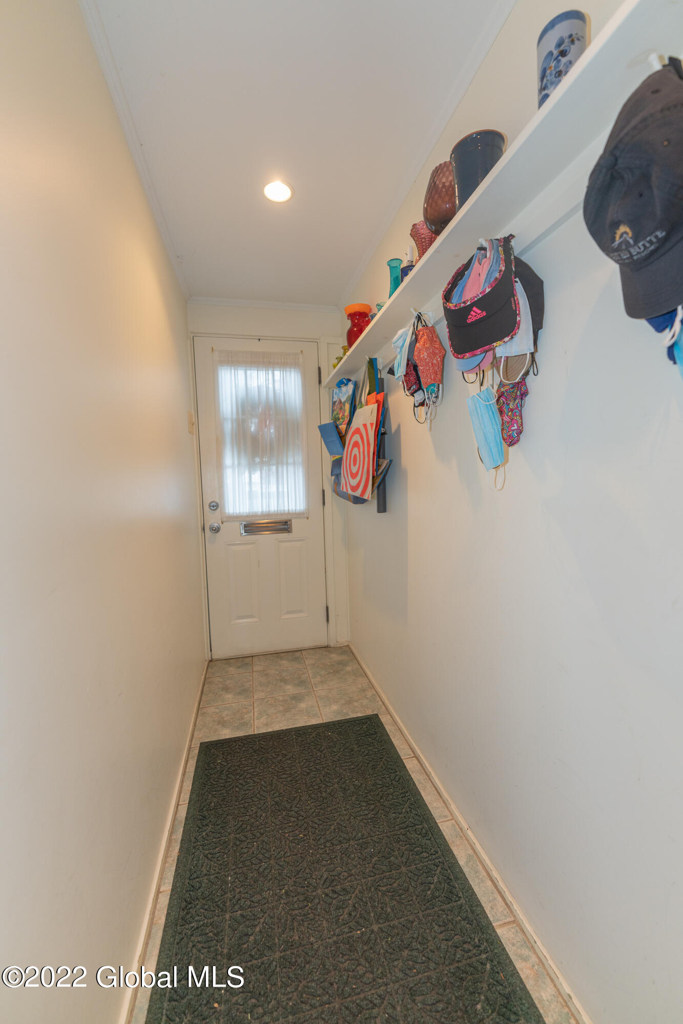1014 Mohegan Road Niskayuna, NY 12309 - Photo 50 of 68 Mud Room