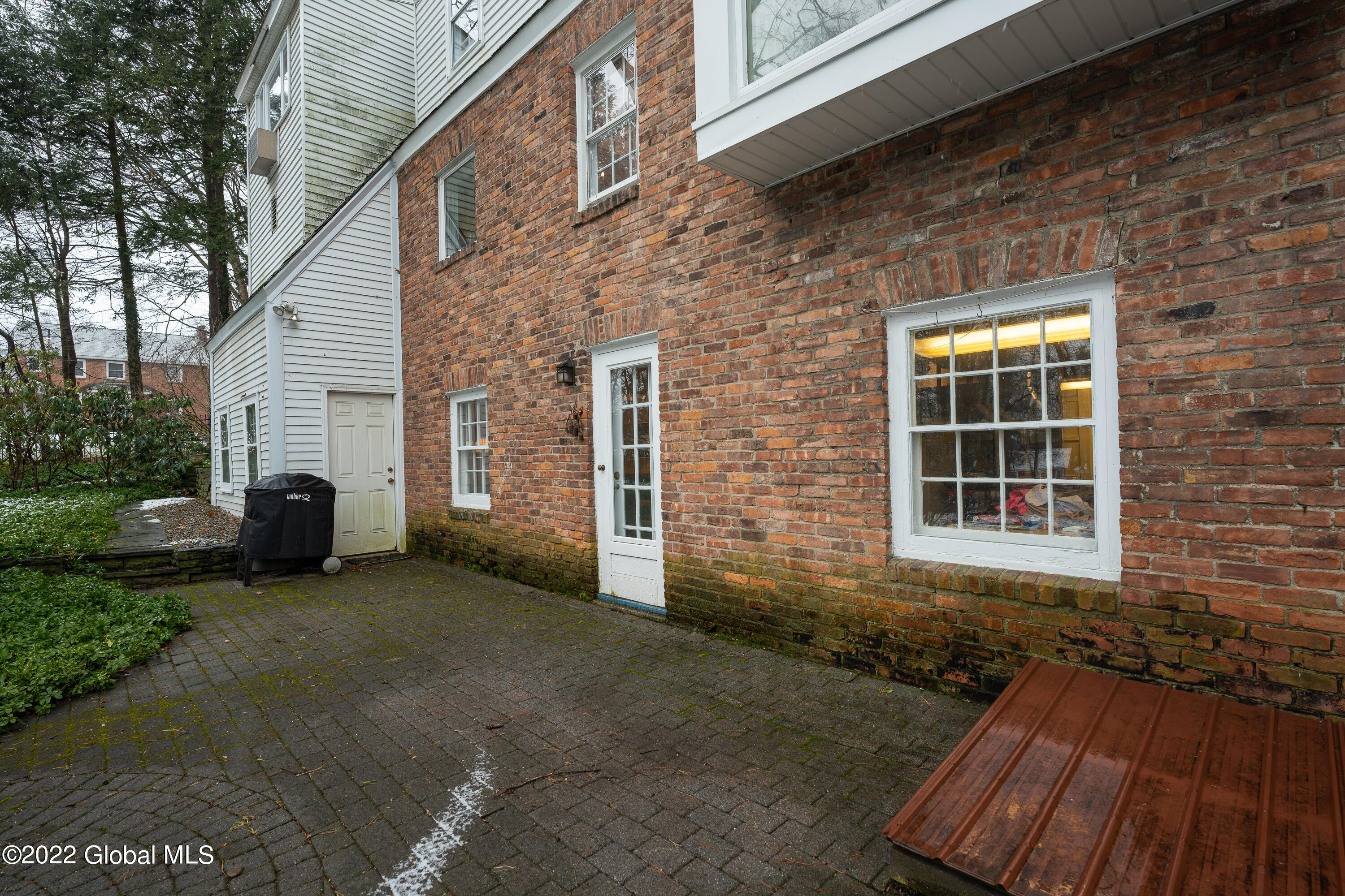 1014 Mohegan Road Niskayuna, NY 12309 - Photo 66 of 68 Rear of House/Patio
