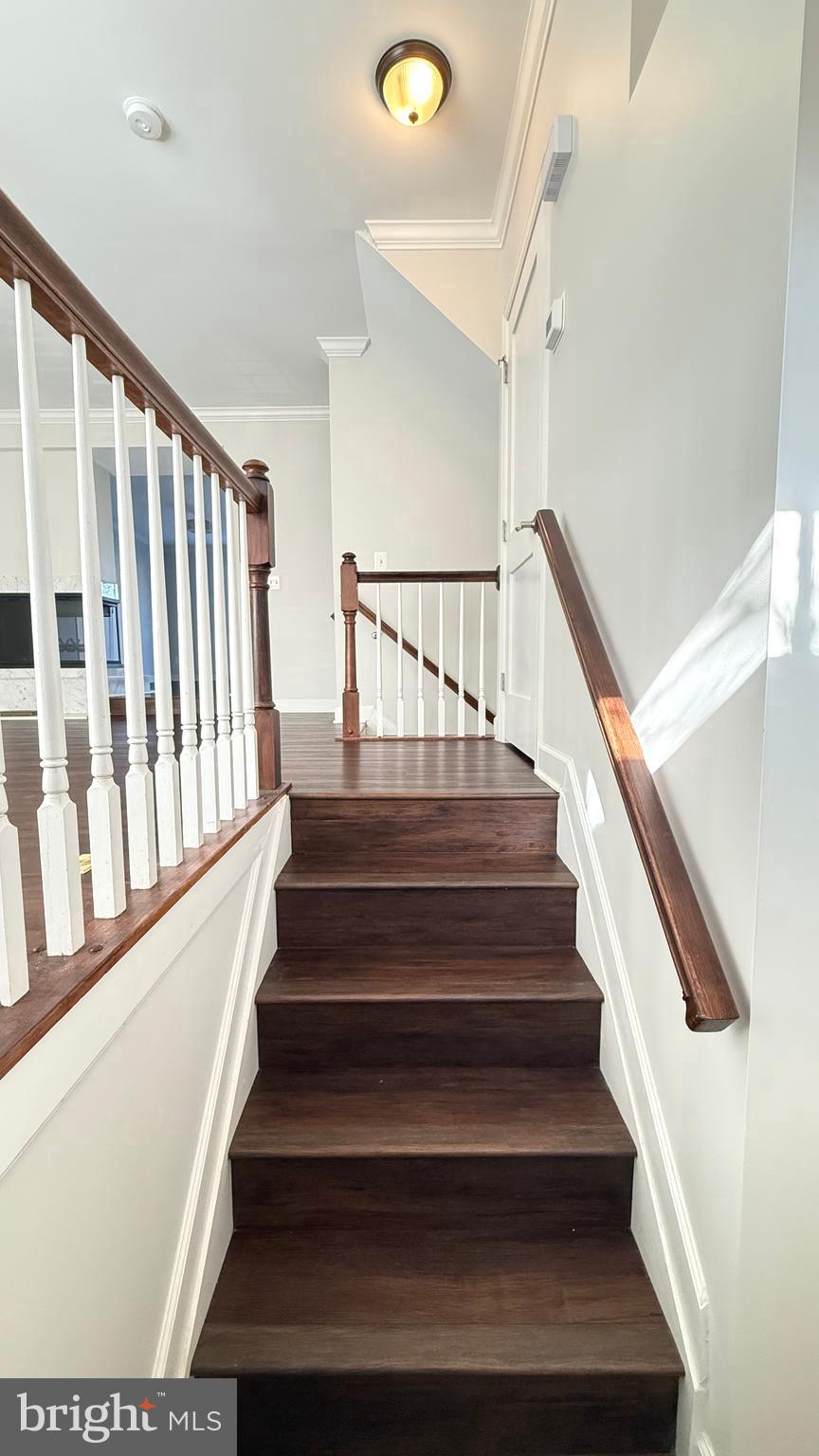 8036 Trevor Place Vienna, VA 22182 - Photo 2 of 44 Entry