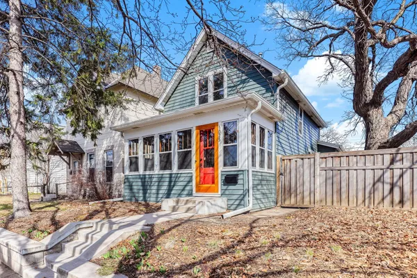 $290,000 | 1025 Front Avenue, St. Paul, MN 55103