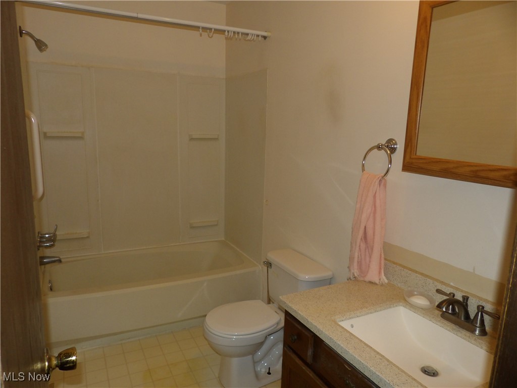 9019 Horn Road Windham, OH 44288 - Photo 17 of 20 Gallery Image 17