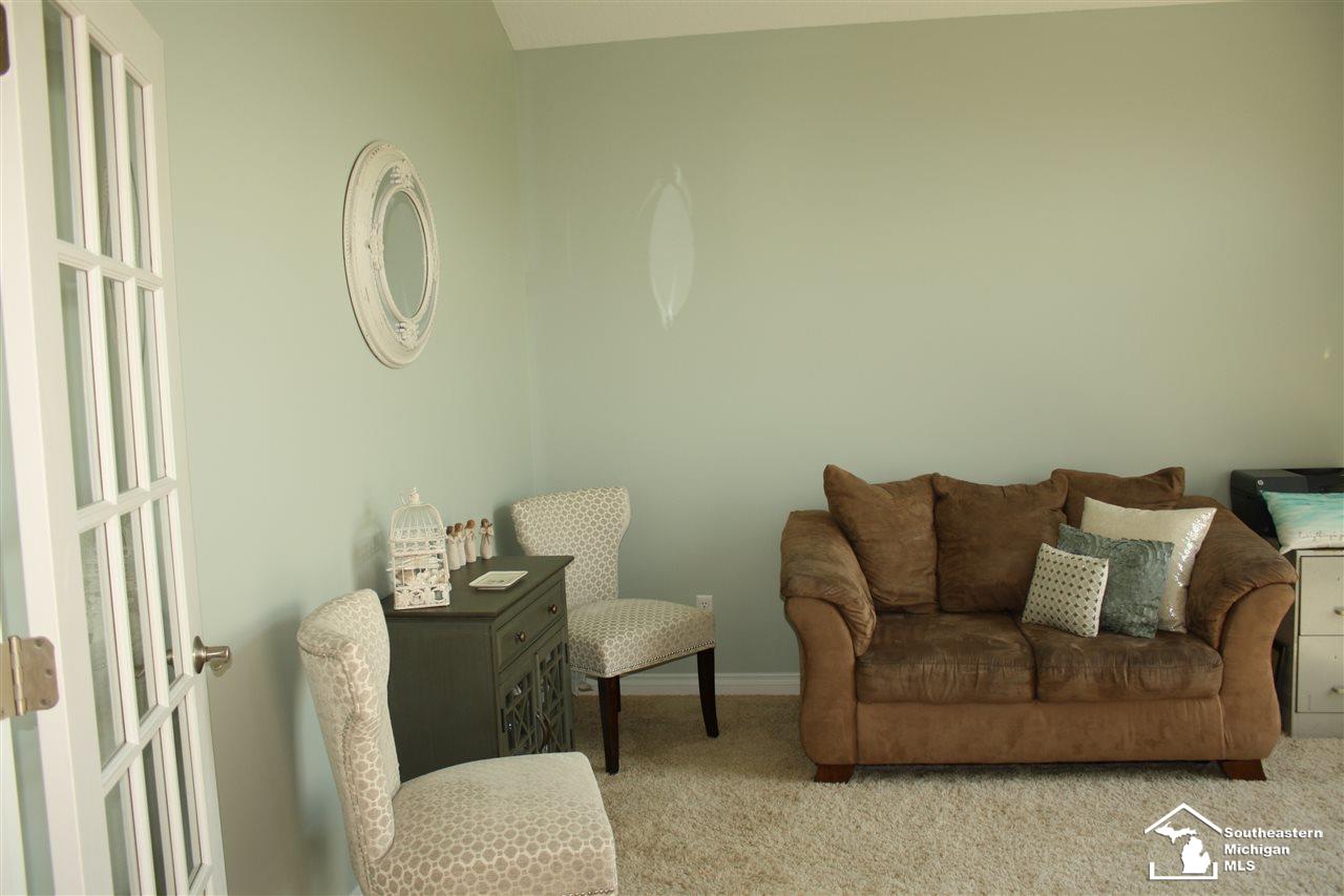 4447 Burke Road Newport, MI 48166 - Photo 21 of 48 31288351-20.JPG