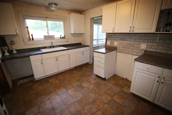 $119,900 | 406 Spring Street, Three Rivers, MI 49093
