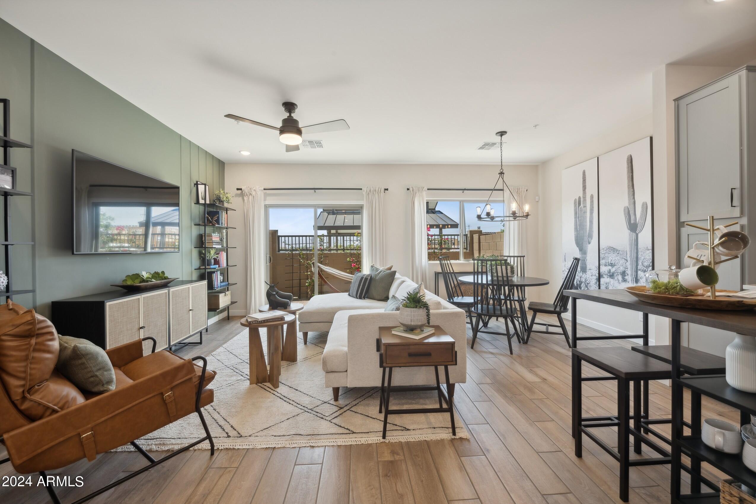 2827 West Red Fox Road Phoenix, AZ 85085 - Photo 4 of 16 144981_17 North_Orion_Great Room