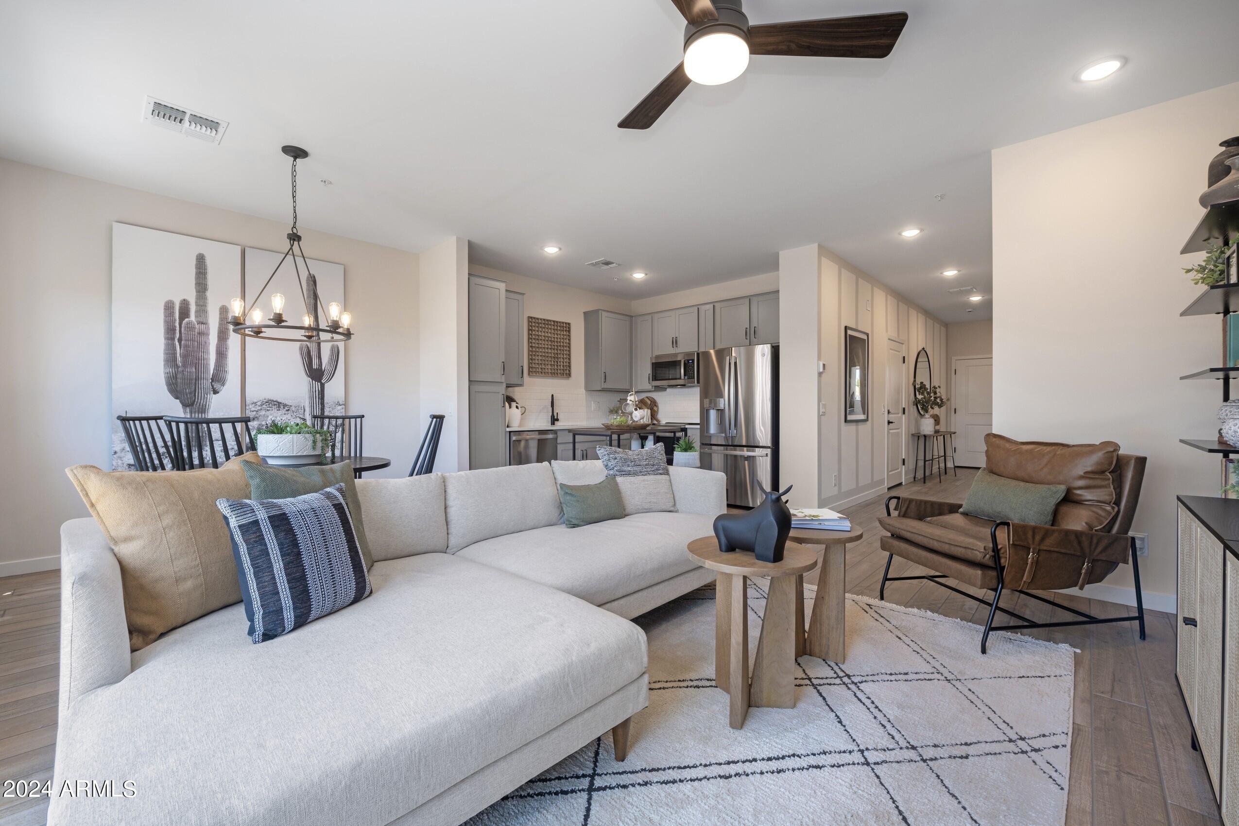 2827 West Red Fox Road Phoenix, AZ 85085 - Photo 6 of 16 144983_17 North_Orion_ Great Room