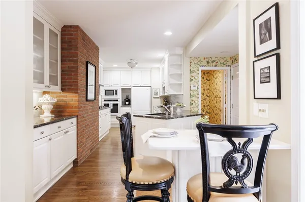 $539,900 | 3 Prospect Hill Road, Pittsford, NY 14534