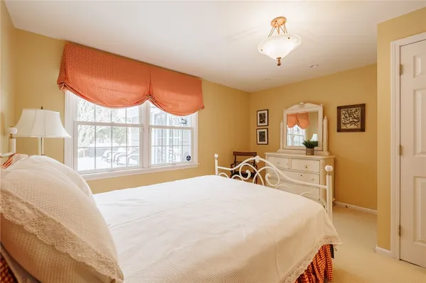 $539,900 | 3 Prospect Hill Road, Pittsford, NY 14534