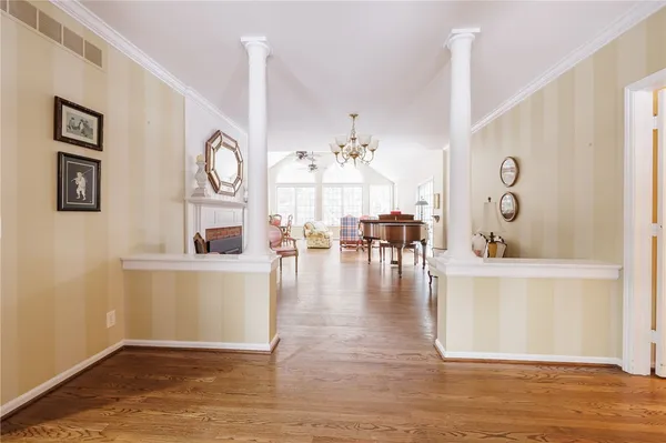 $539,900 | 3 Prospect Hill Road, Pittsford, NY 14534