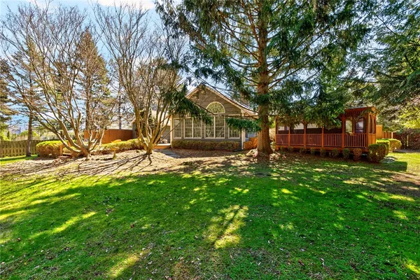 $539,900 | 3 Prospect Hill Road, Pittsford, NY 14534