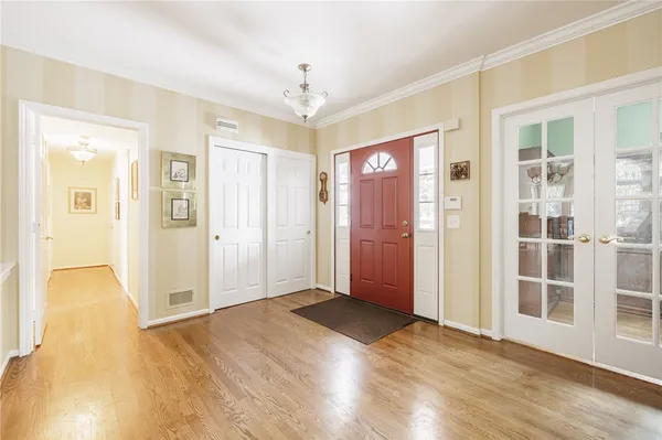 $539,900 | 3 Prospect Hill Road, Pittsford, NY 14534