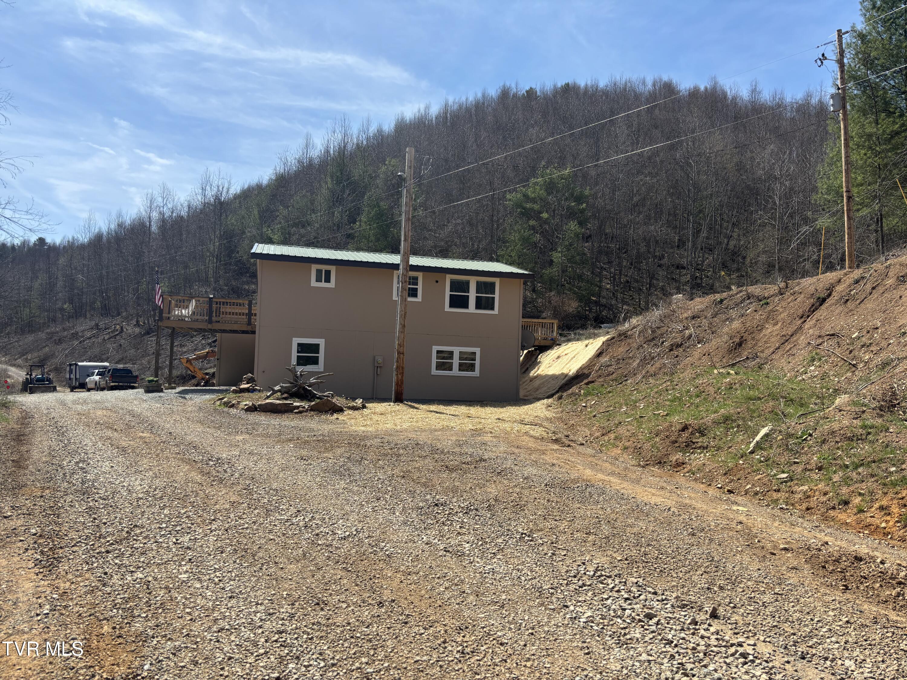 202 Greer Branch Road Laurel Bloomery, TN 37680 - Photo 1 of 32 IMG_5283