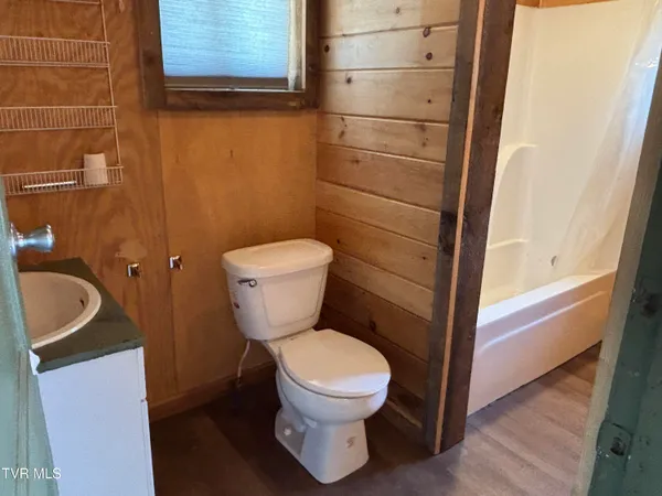 $350,000 | 202 Greer Branch Road, Laurel Bloomery, TN 37680