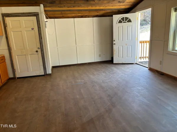 $350,000 | 202 Greer Branch Road, Laurel Bloomery, TN 37680