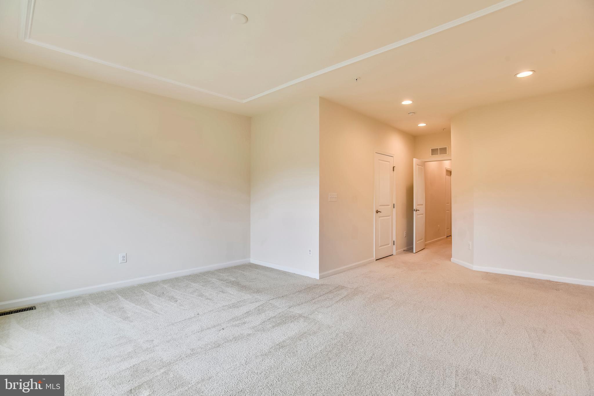 25884 Racing Sun Drive Aldie, VA 20105 - Photo 24 of 29 Spacious Master bedroom