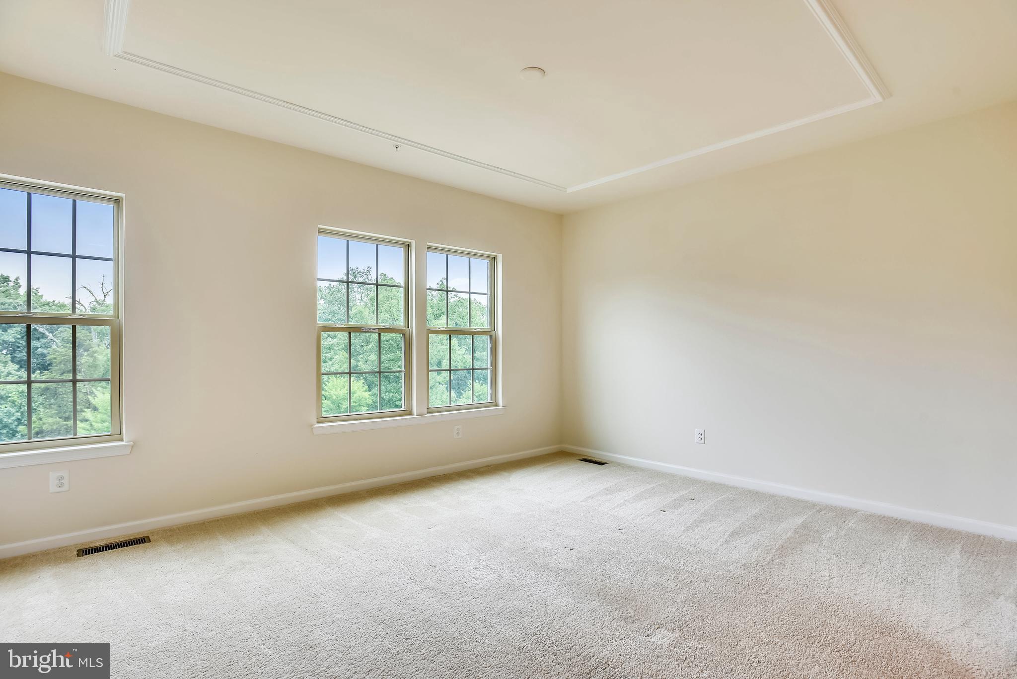 25884 Racing Sun Drive Aldie, VA 20105 - Photo 25 of 29 Master Bedroom with two big windows