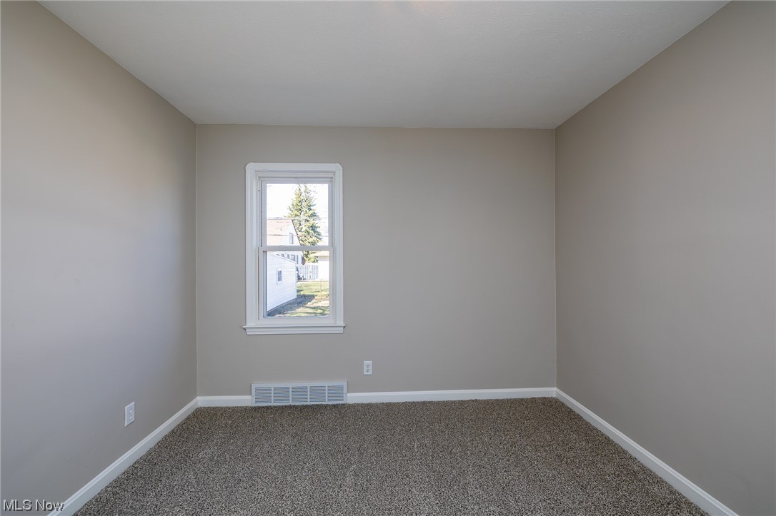 6902 Gerald Avenue Parma, OH 44129 - Photo 10 of 31