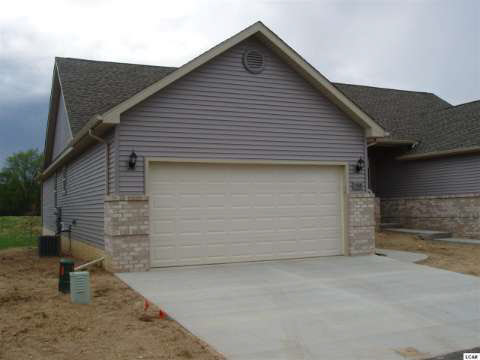 598 Ridge Lane Tecumseh, MI 49286 - Photo 4 of 20 20400749-3.JPG