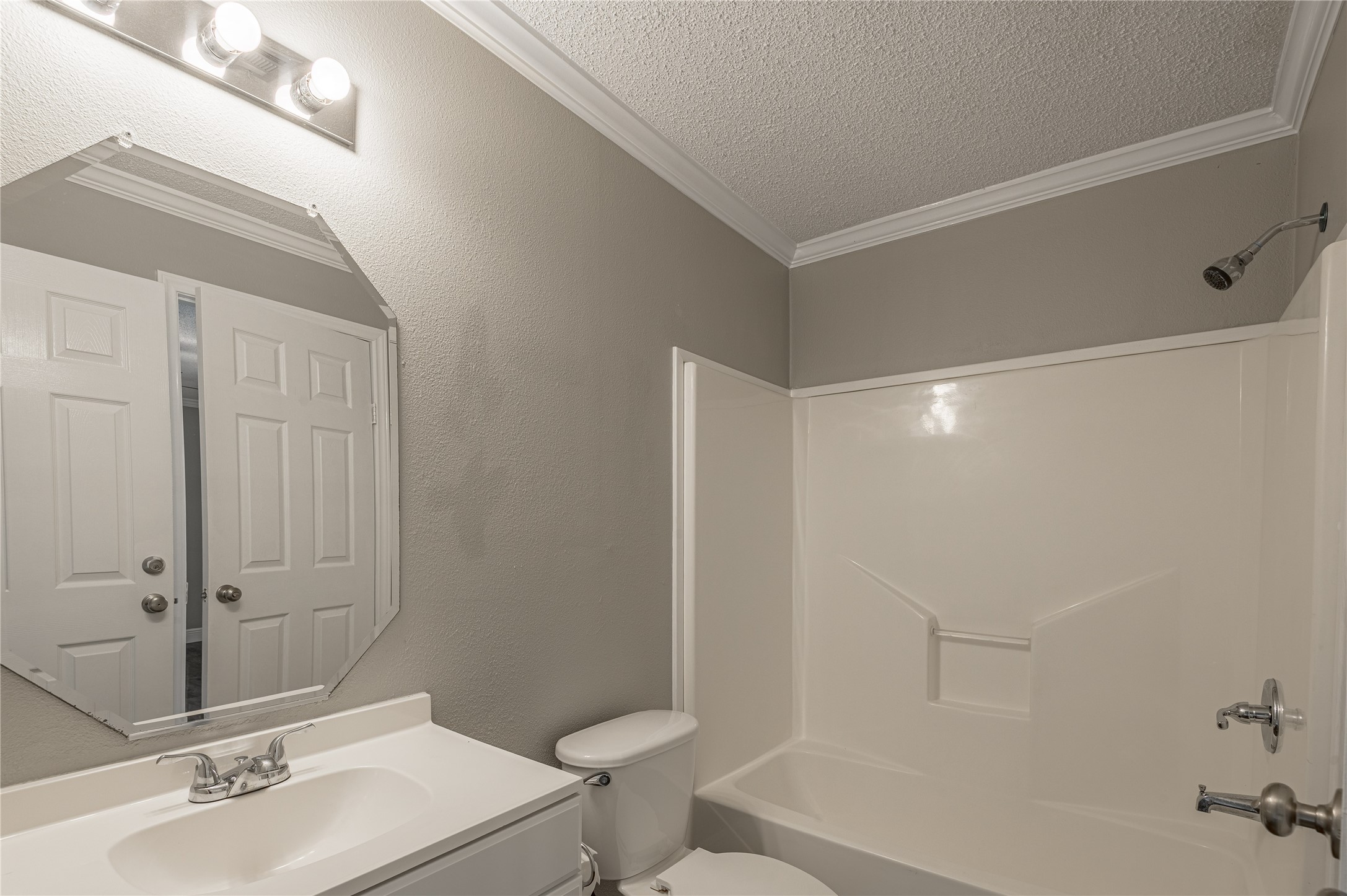 164 Varsity Circle Huntsville, TX 77340 - Photo 14 of 36