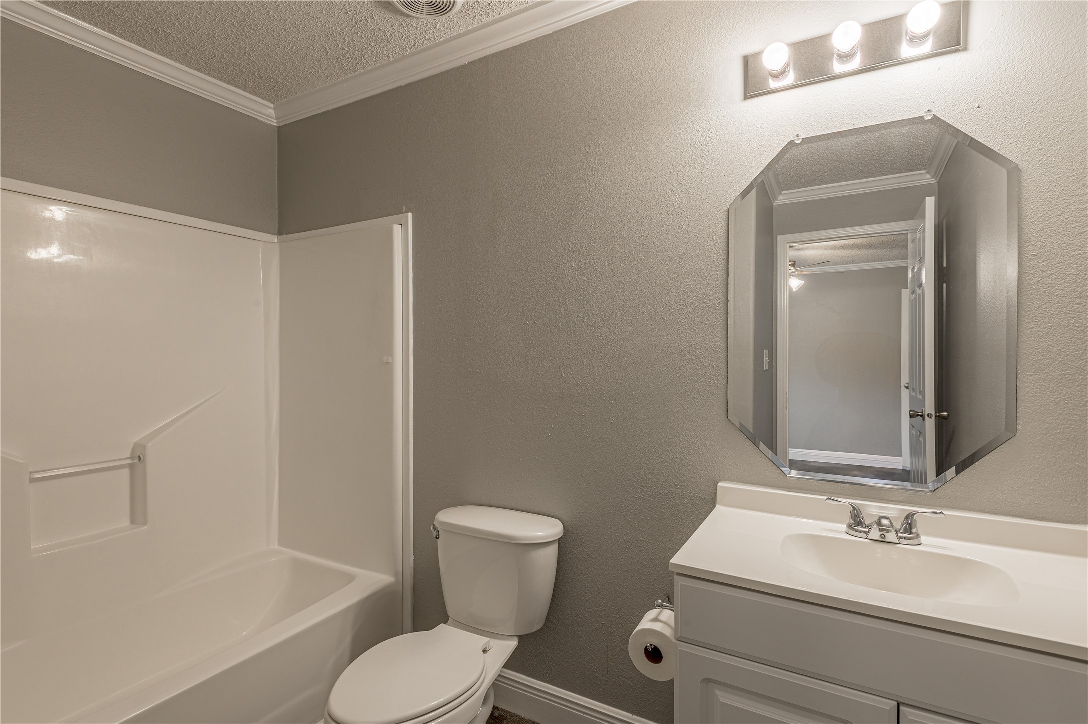 164 Varsity Circle Huntsville, TX 77340 - Photo 22 of 36