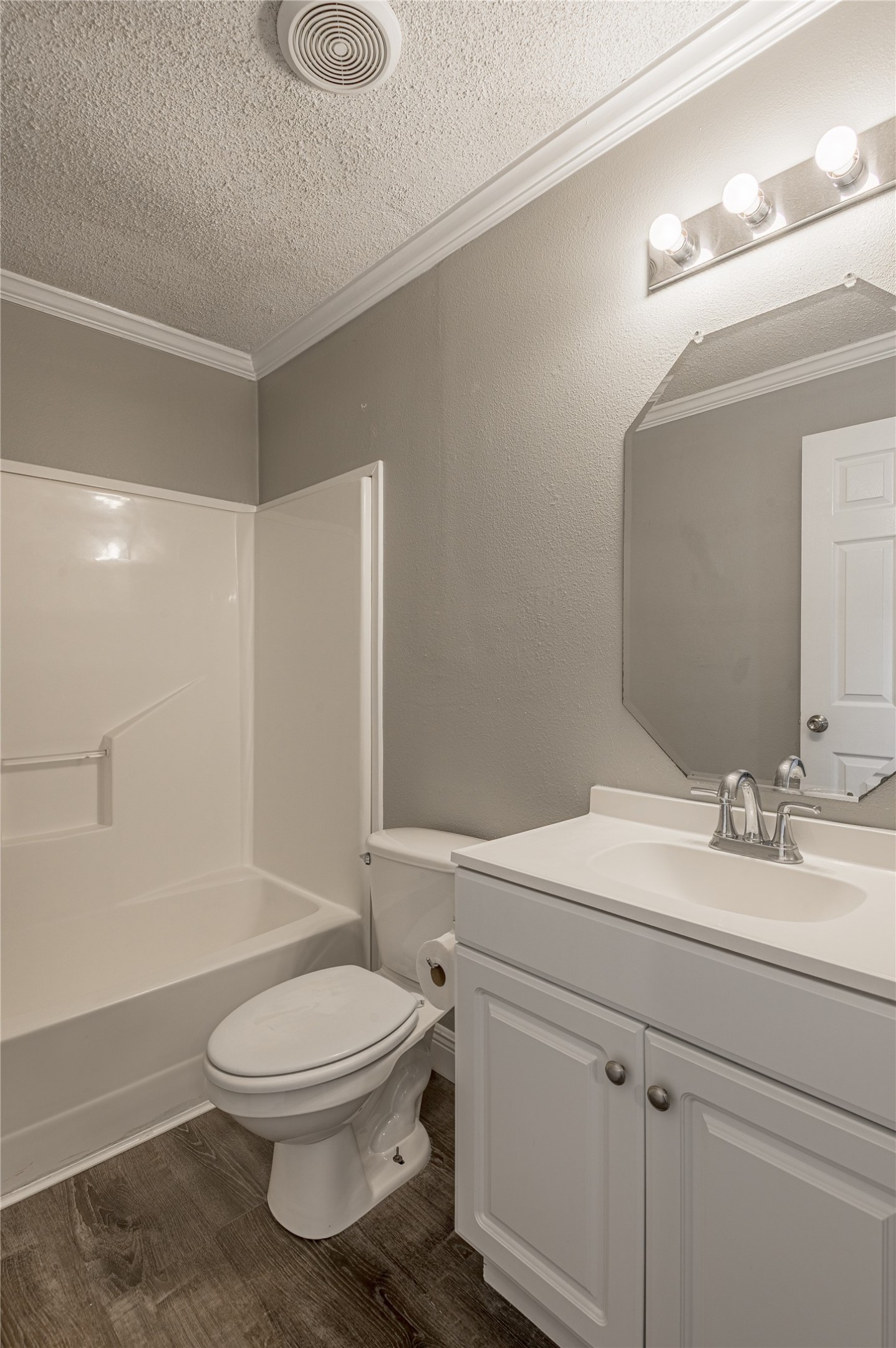 164 Varsity Circle Huntsville, TX 77340 - Photo 27 of 36