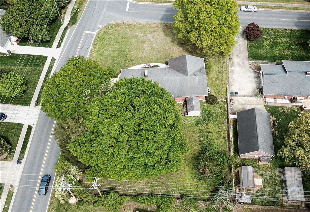 1829 Cathey Road Charlotte, NC 28214 - Photo 44 of 46 an aerial view of a house with a yard