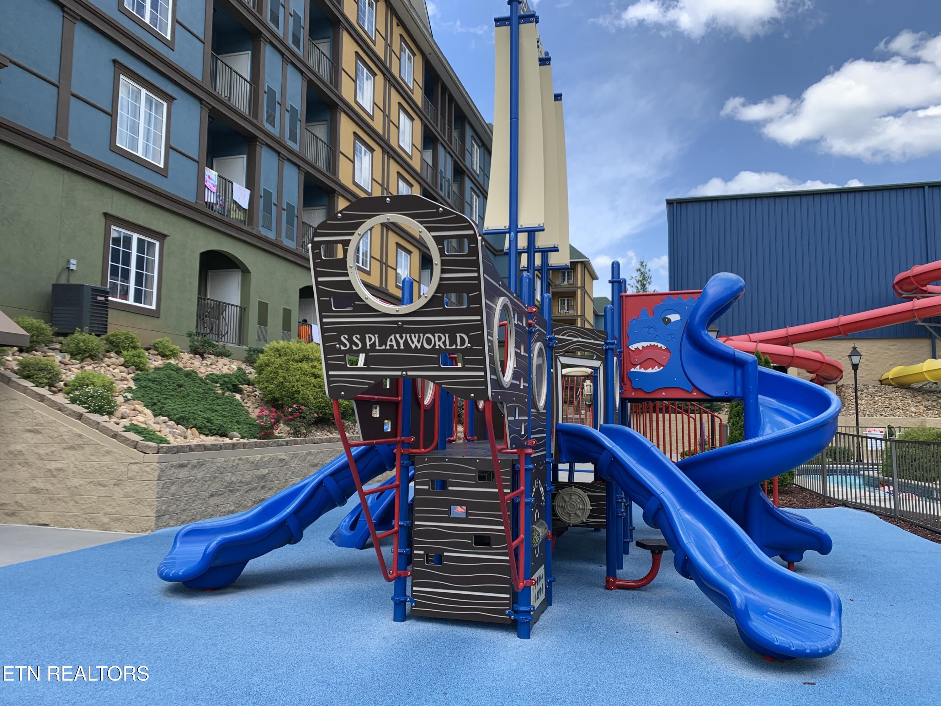 225 Collier Drive, Unit 2102 Sevierville, TN 37862 - Photo 22 of 25 Ship Best