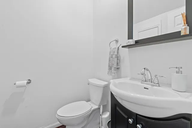 $2,500 | 1307 Kinney Avenue, Unit 136, Austin, TX 78704