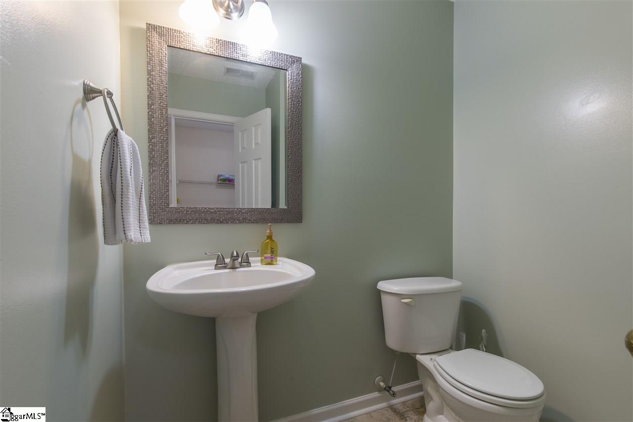 5 Hampton Ridge Drive Greer, SC 29651 - Photo 10 of 24 Gallery Image 10