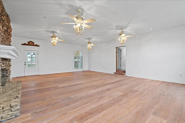 $599,999 | 105 County Road 206, Bridgeport, AL 35740