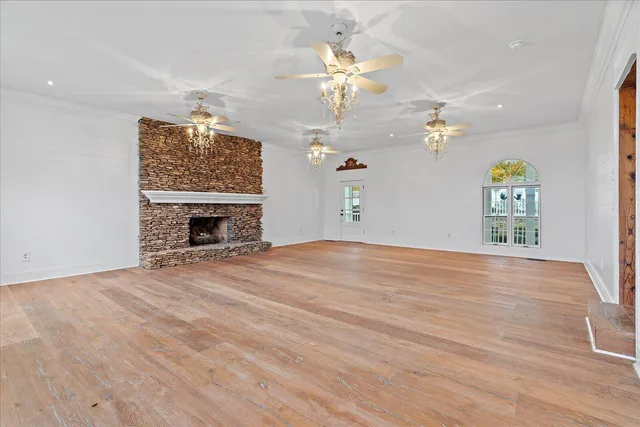 $599,999 | 105 County Road 206, Bridgeport, AL 35740