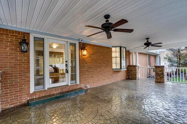 $599,999 | 105 County Road 206, Bridgeport, AL 35740