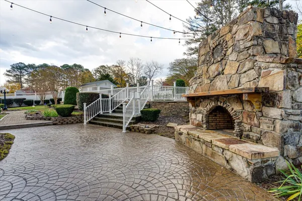 $599,999 | 105 County Road 206, Bridgeport, AL 35740