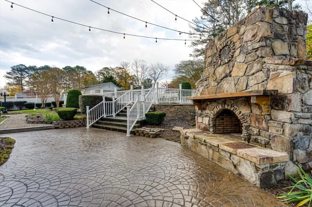 $599,999 | 105 County Road 206, Bridgeport, AL 35740