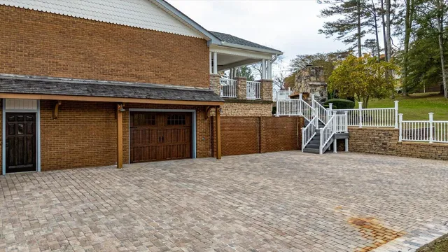 $599,999 | 105 County Road 206, Bridgeport, AL 35740