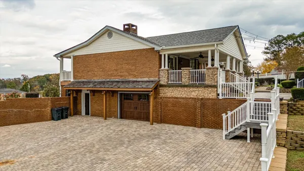 $599,999 | 105 County Road 206, Bridgeport, AL 35740