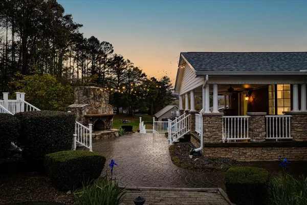 $599,999 | 105 County Road 206, Bridgeport, AL 35740