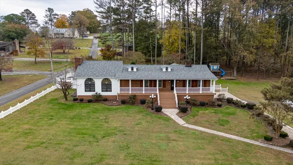 $599,999 | 105 County Road 206, Bridgeport, AL 35740