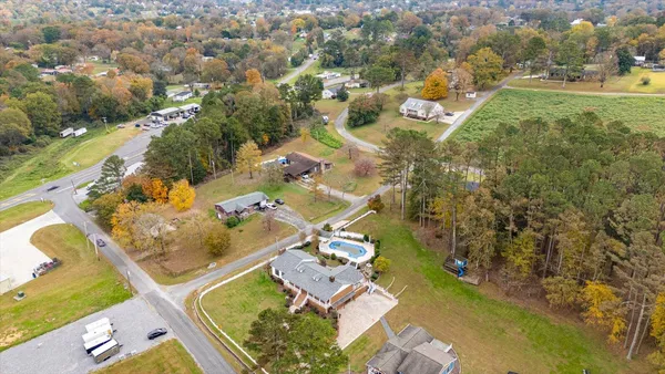 $599,999 | 105 County Road 206, Bridgeport, AL 35740