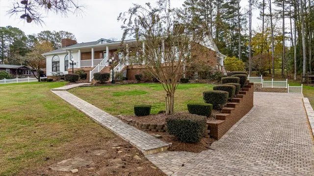 $599,999 | 105 County Road 206, Bridgeport, AL 35740