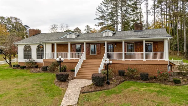 $599,999 | 105 County Road 206, Bridgeport, AL 35740