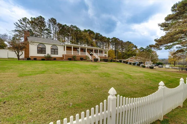 $599,999 | 105 County Road 206, Bridgeport, AL 35740