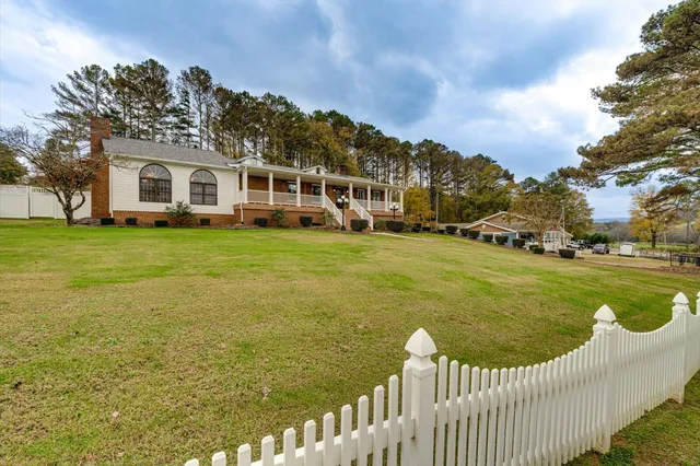 $599,999 | 105 County Road 206, Bridgeport, AL 35740